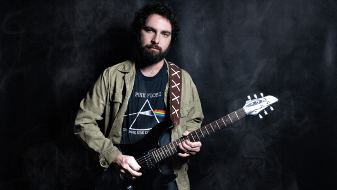 Peu Mendes Lança EP "Timeless Tunes" com Releituras de Clássicos Contemporâneos